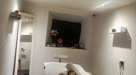 Meraki Spa and Beauty Lounge image 2