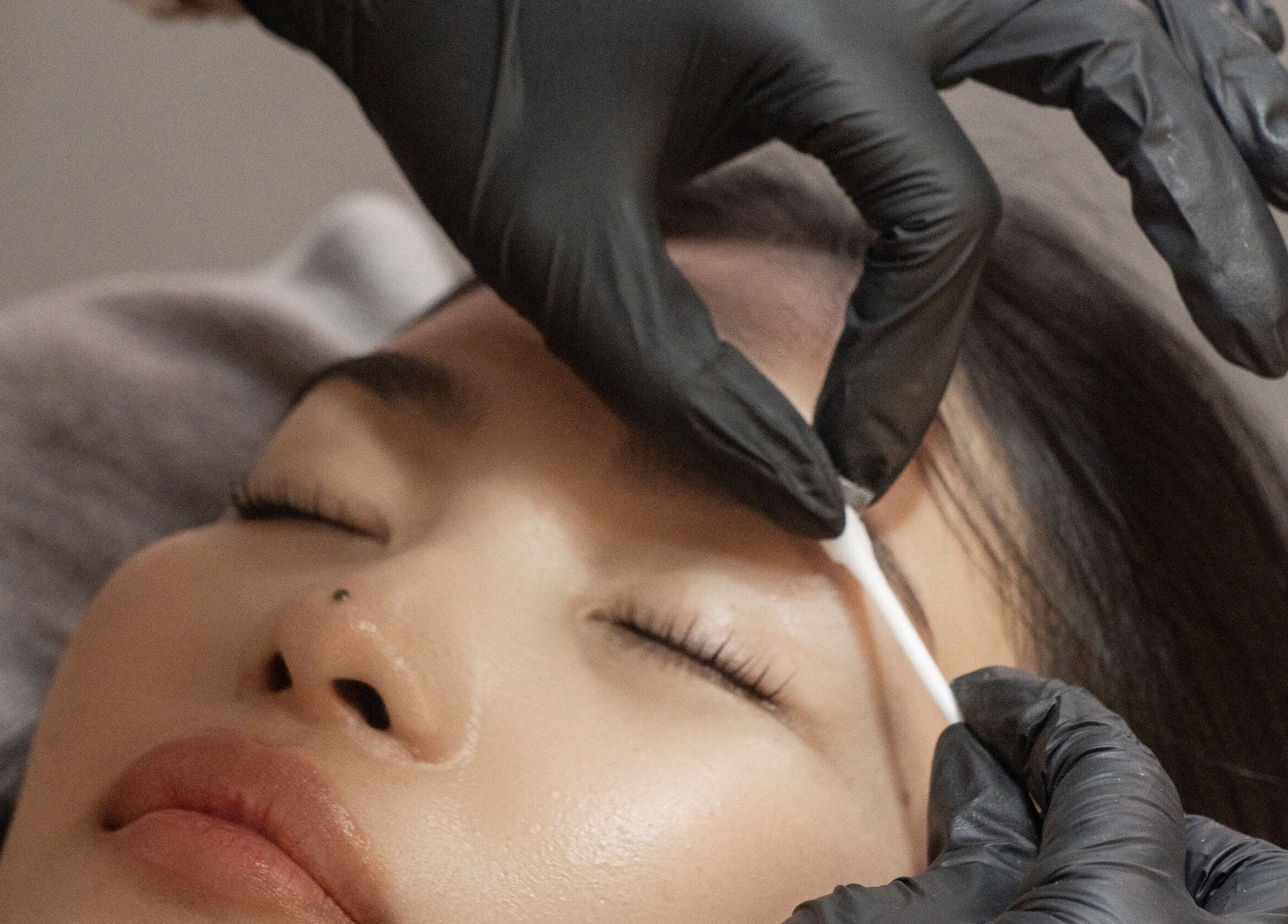 Professional eyelash treatment at Lash Accent, Kota Kinabalu, Sabah, MY. Enhancing natural beauty.