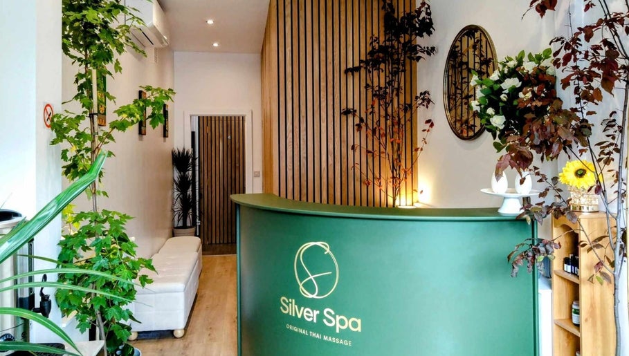 Silver Spa Oxford-Headington изображение 1