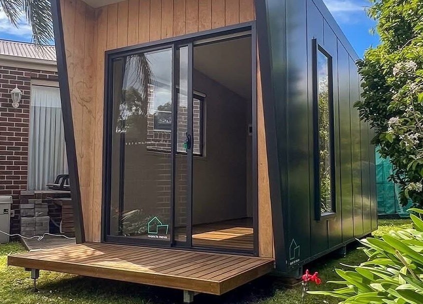 Modern garden cabin at Bold Beauty Crew, Pakenham, Victoria, AU offers tranquil wellness experience.