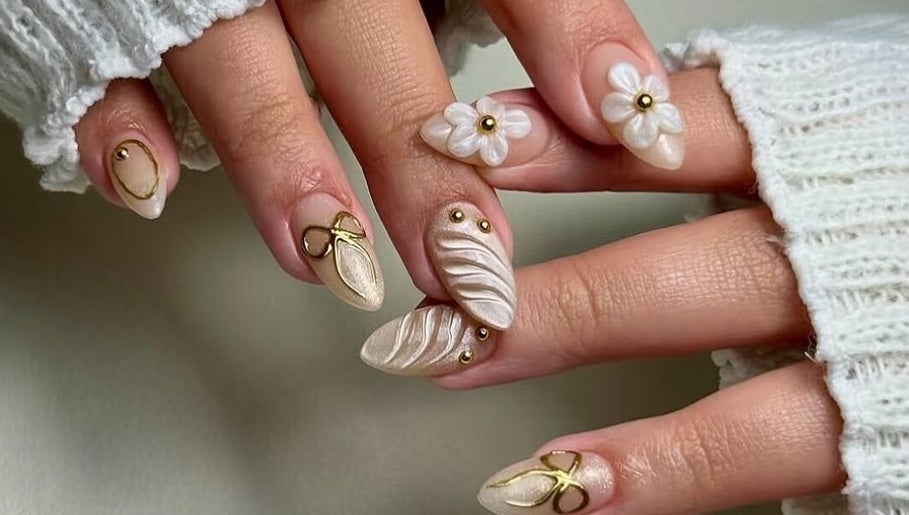 Elegant floral and gold nail art at Secret Butterfly Nails and Beauty, Sydney, New South Wales, AU.