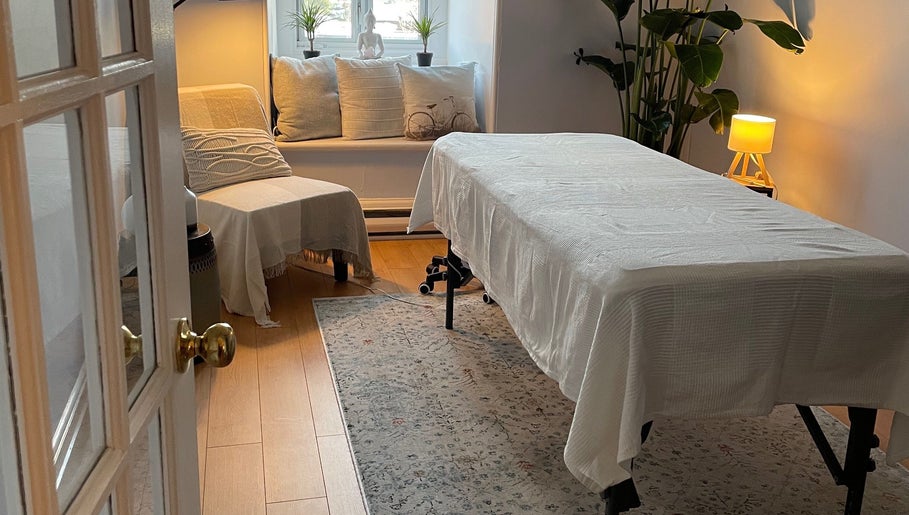 Hugo Holistic Massage obrázek 1