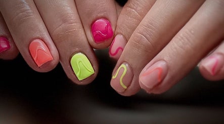 Milkshake Nails & Tan image 3