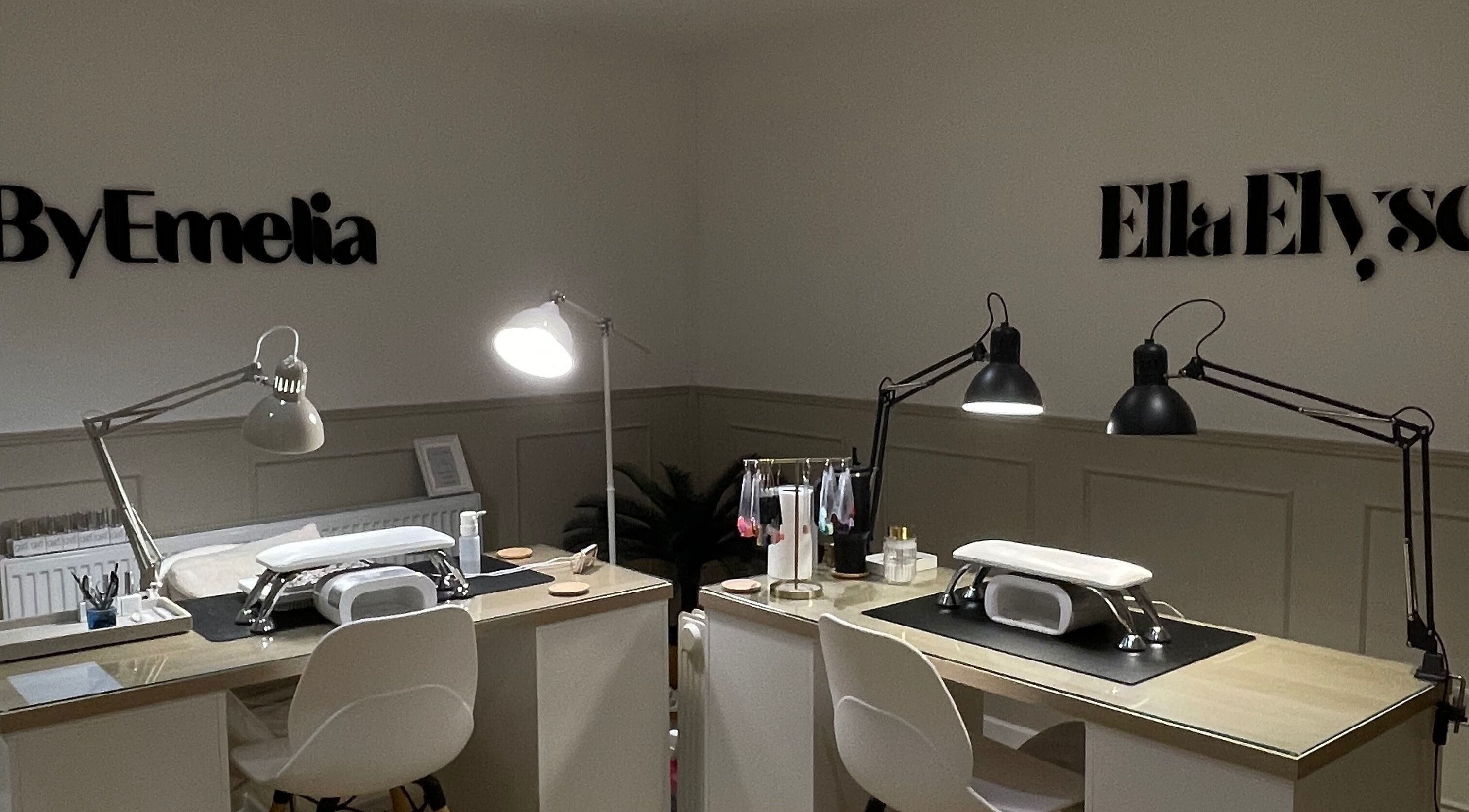 Ella Elyse Beauty - Great Harwood manicure stations in Great Harwood, England, GB, featuring elegant lighting.