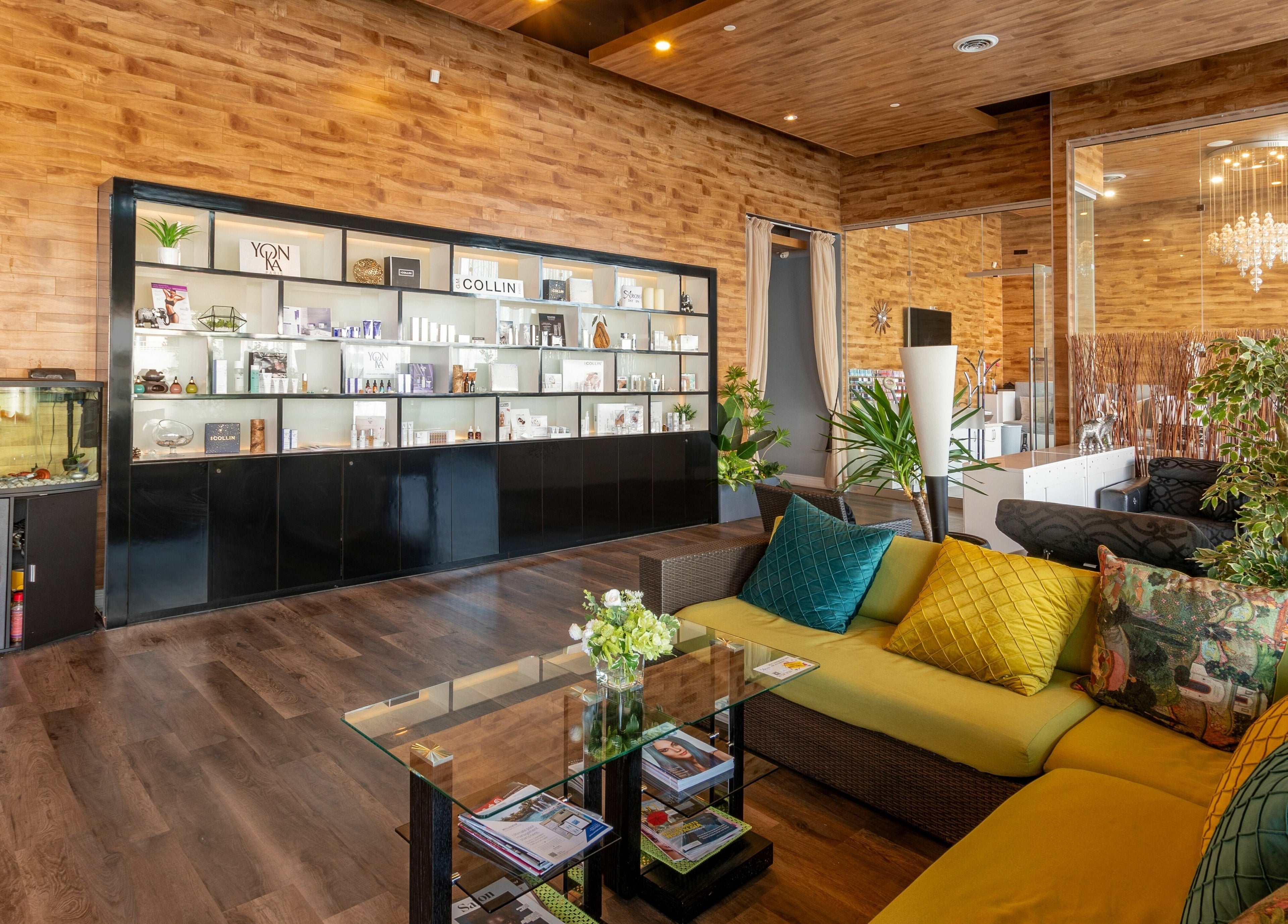 Aroma Day Spa welcoming lounge in Markham, Ontario, CA with vibrant decor and modern amenities.