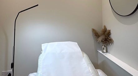 Revive Aesthetics, bilde 3