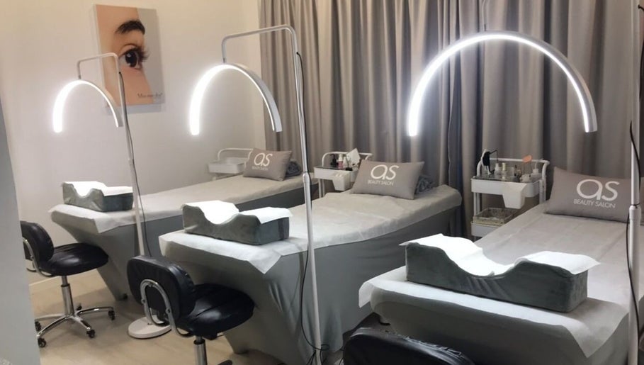 Relaxing spa beds at Ann Shane Hair Beauty Salon, Petaling Jaya, Selangor, MY, offering ultimate rejuvenation.