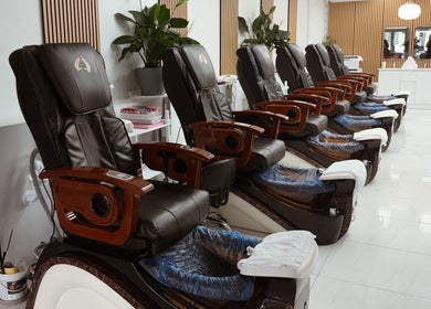 Luxurious pedicure chairs at Five Star Nails Mission Bay, Auckland, Auckland, NZ offer ultimate comfort and style.