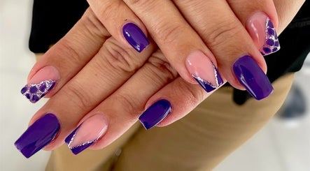 V.Lov Nails image 3