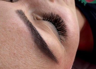 Close-up of expertly applied false lashes at iLash Artistry, Benoni, Gauteng, ZA.