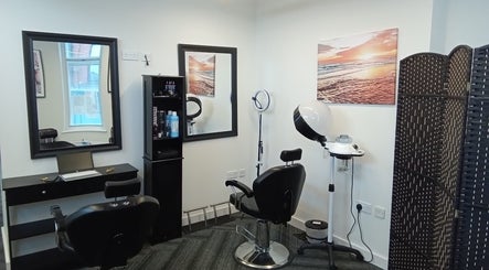 Lovenish Hair and Beauty Salon image 2