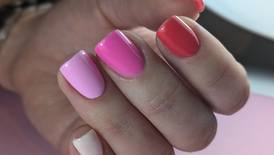 As nail studio Peterborough obrázek 1