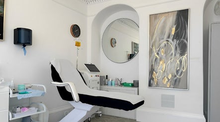 Aesthetic Medical LTD