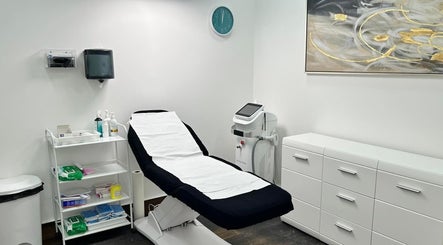 Aesthetic Medical LTD