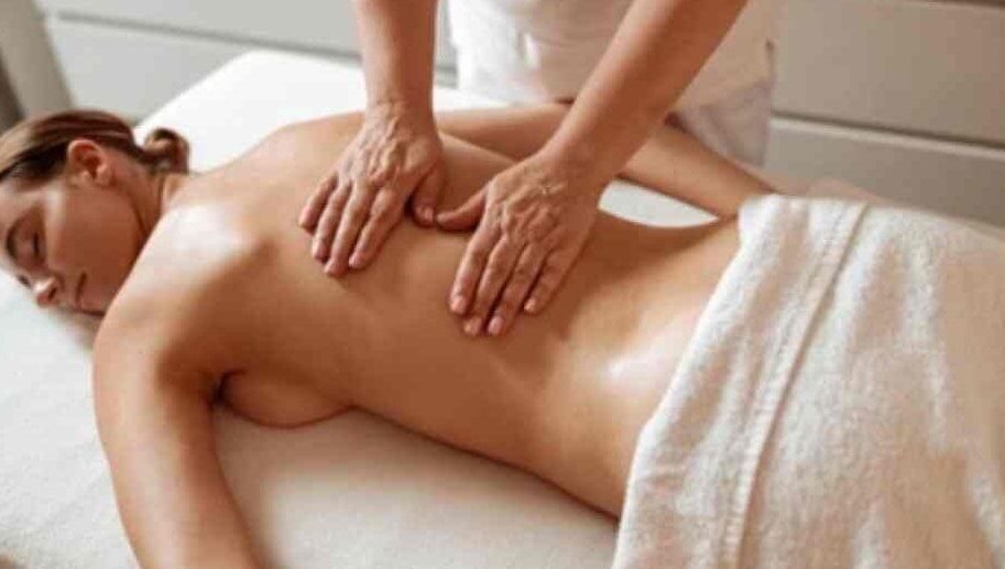 Therapeutic massage at Integrative Bodywork in West Albury, NSW, AU. Find peace and relaxation.