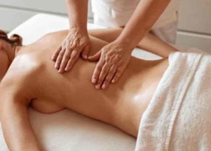 Therapeutic massage at Integrative Bodywork in West Albury, NSW, AU. Find peace and relaxation.