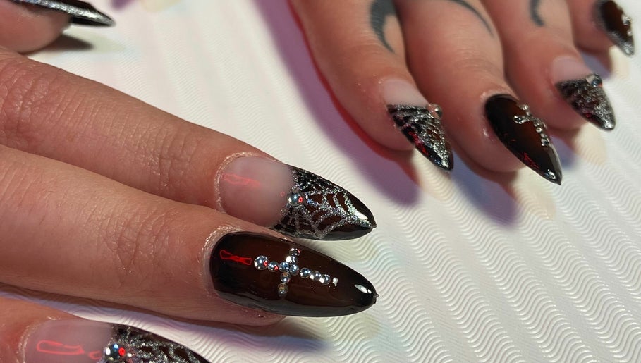 Bxllas Nails image 1