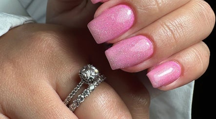 Immagine 3, EMF Nails