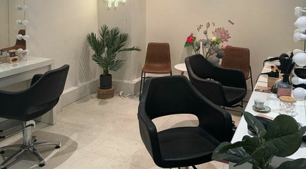 Elegant Beauty Hair and Nail Salon