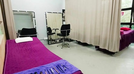 Sister Beauty Saloon image 3