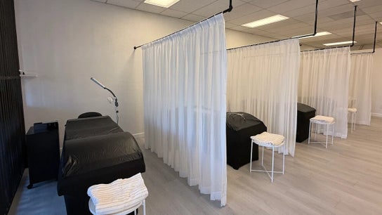 Lashes Studio