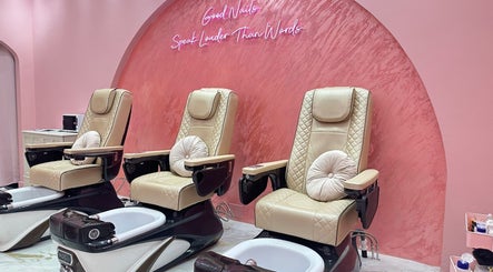 Imagen 2 de Glam Touch Nails & Beauty Salon (Female only)