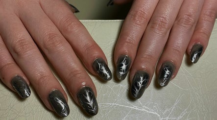 Cybxnails image 2