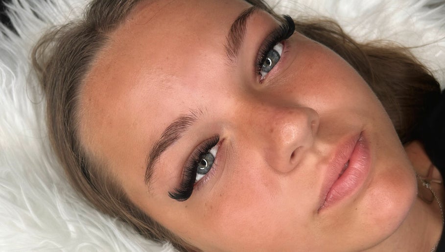 Haute Lash Studio – obraz 1