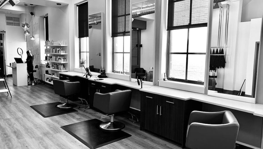 Tripe Ace Salon image 1