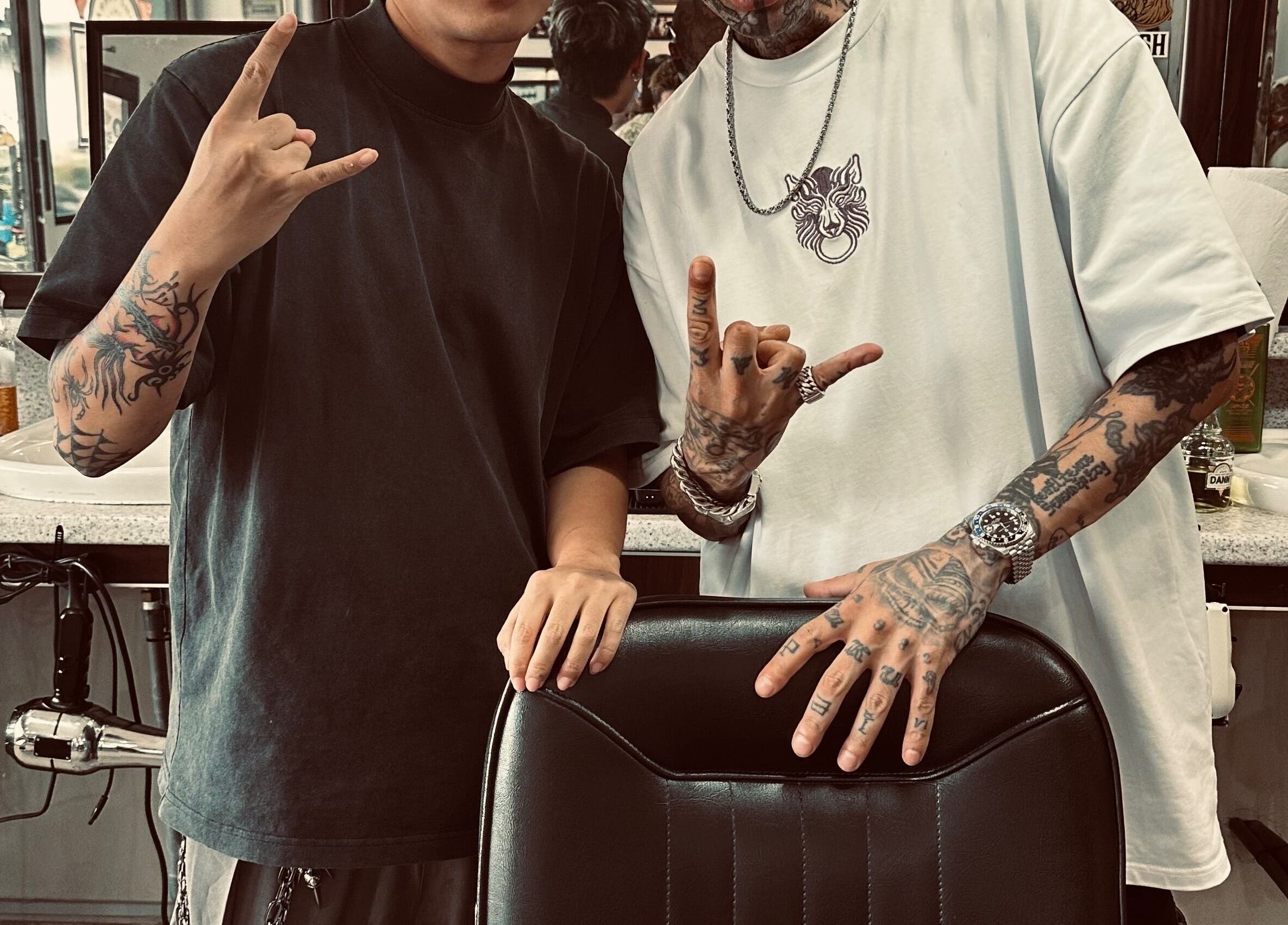 Sause Barber Cut Club -Sungai Ara in Bayan Lepas, Pulau Pinang, MY, showcasing trendy tattooed style.