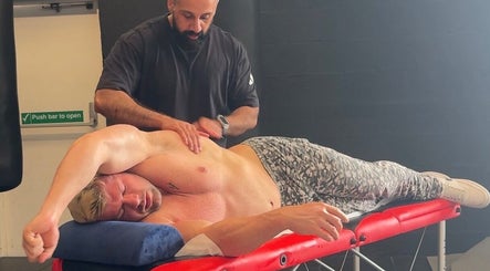 RD SPORTS MASSAGE & THERAPY image 3