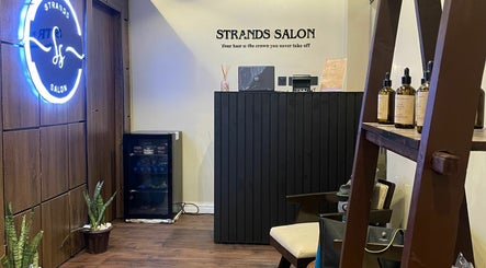 Strands Salon image 3