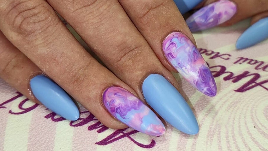 Area61 NailAcademy image 1