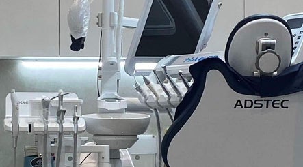 Easethetic Dental Lounge image 3