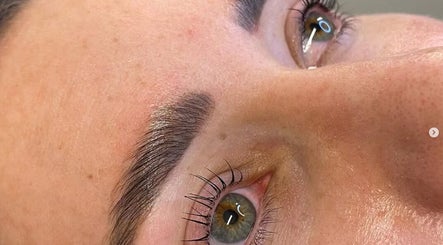 Pop Up Beauty image 3
