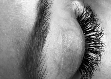 Perfekte Wimpernverlängerung bei CARRIE'S COSMETIC - Your Life’s Beauty - Dulsberg/Eilbek in Hamburg, Hamburg, DE.