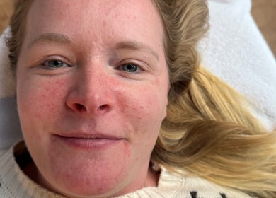 Entspannende Gesichtspflege bei CARRIE’S COSMETIC-Eppendorf | Kosmetikstudio Hamburg & Permanent Make-up, Hamburg, DE.