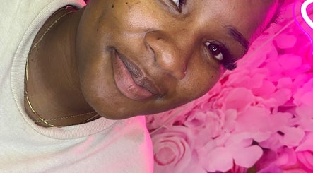 Lash.Loft.767 image 2