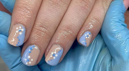 Megans Beauty Bubble imagine 2