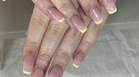Megans Beauty Bubble imagine 3