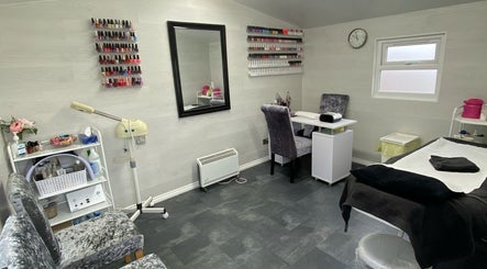 D Beauty Salon image 2