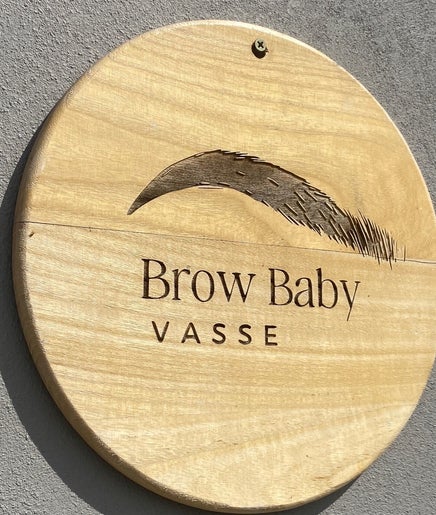 Brow Baby Vasse image 2