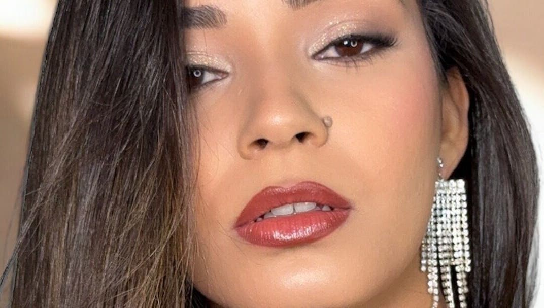 Close-up of elegant makeup by Hahn Beauty Sydney MUA in Brighton-le-sands, New South Wales, AU.