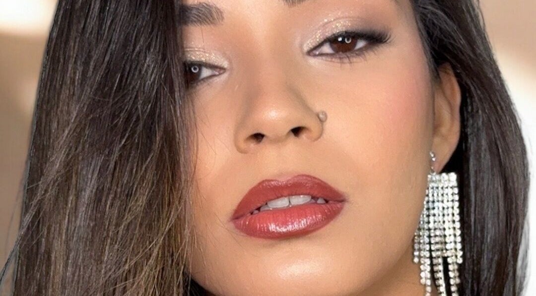 Close-up of elegant makeup by Hahn Beauty Sydney MUA in Brighton-le-sands, New South Wales, AU.