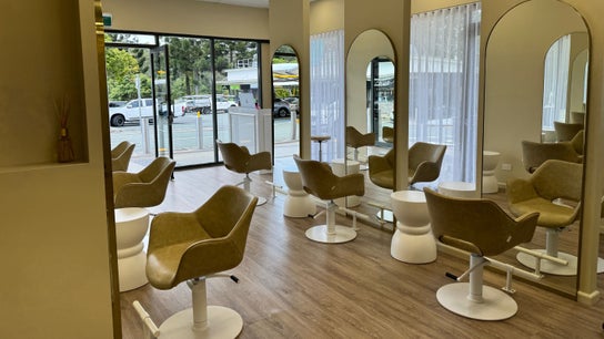 Artistry Hair and Cosmetic Lounge