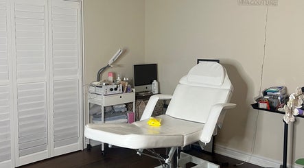 Luxury spa treatment room at Nyeyeview, Hamilton, Ontario, CA, featuring a comfortable white chair.