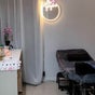 JESS' BEAUTY STUDIO 869