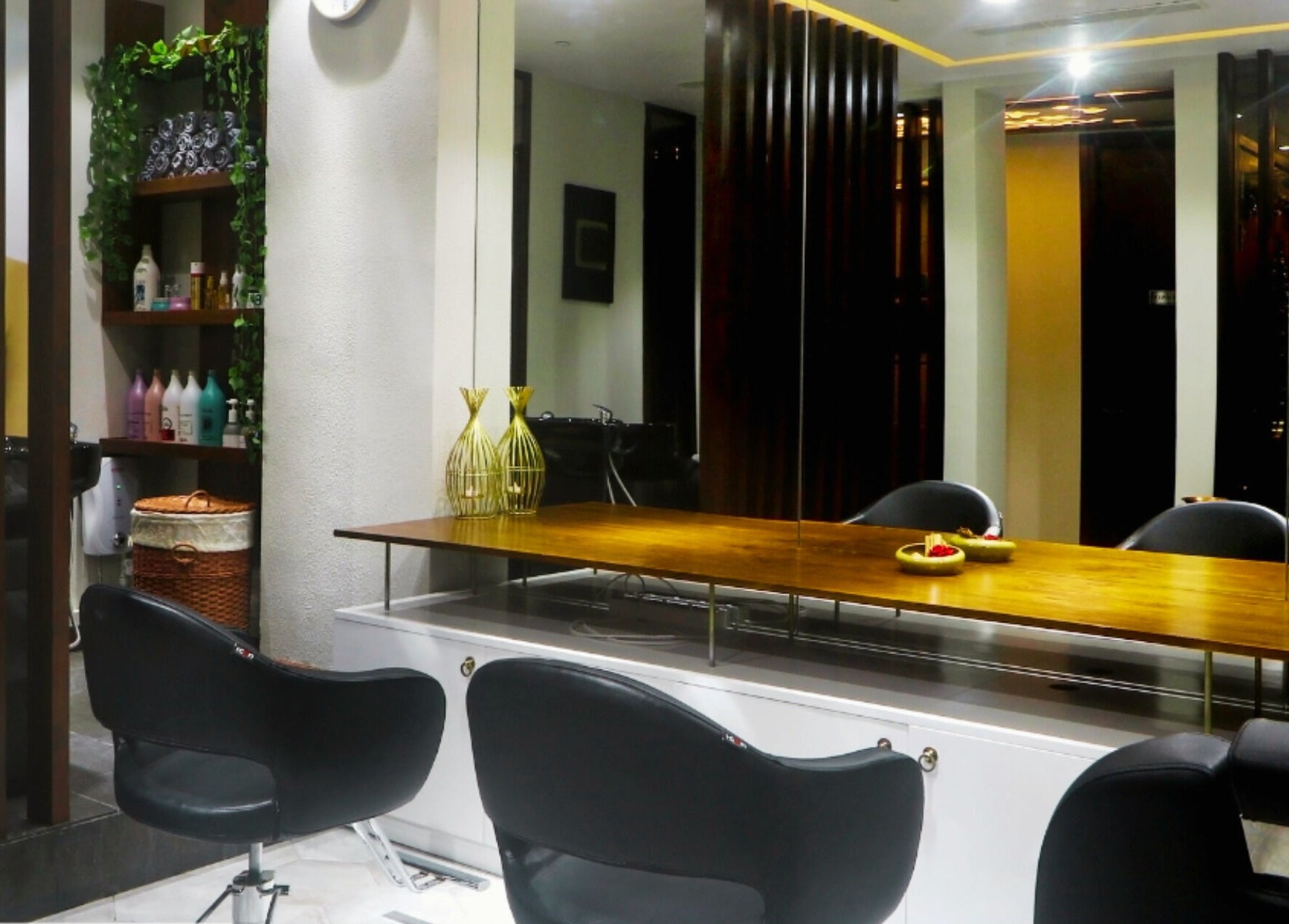 Chic, modern salon area in Martha Tilaar Spa Colombo. Cozy ambiance in Colombo, Western Province, LK.