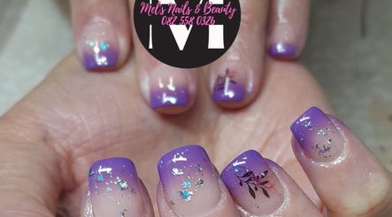 Mel's Nails & Beauty - Brits billede 3