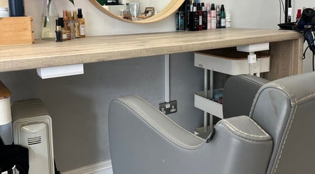 Elaine Reinehr Hairdresser image 3